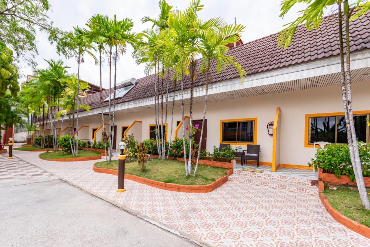 Coconut Resort Hotel Patong Экстерьер фото