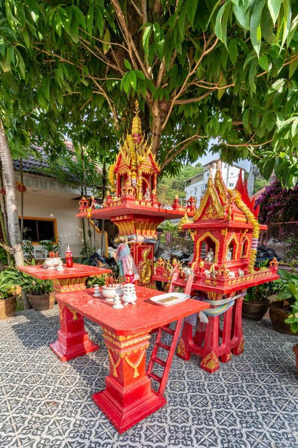 Coconut Resort Hotel Patong Экстерьер фото