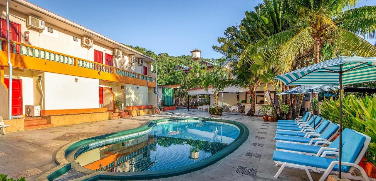 Coconut Resort Hotel Patong Экстерьер фото